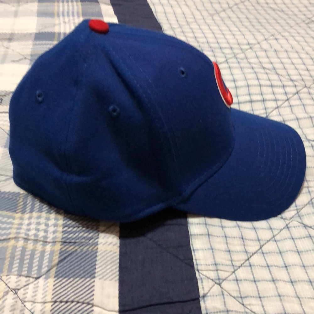 Chicago Cubs Hat - Picture 3 of 15